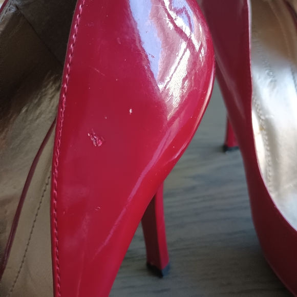BCBGeneration Red Faux Patent Leather Stiletto Heels   Size 9.5  Pre-owned - Picture 10 of 11